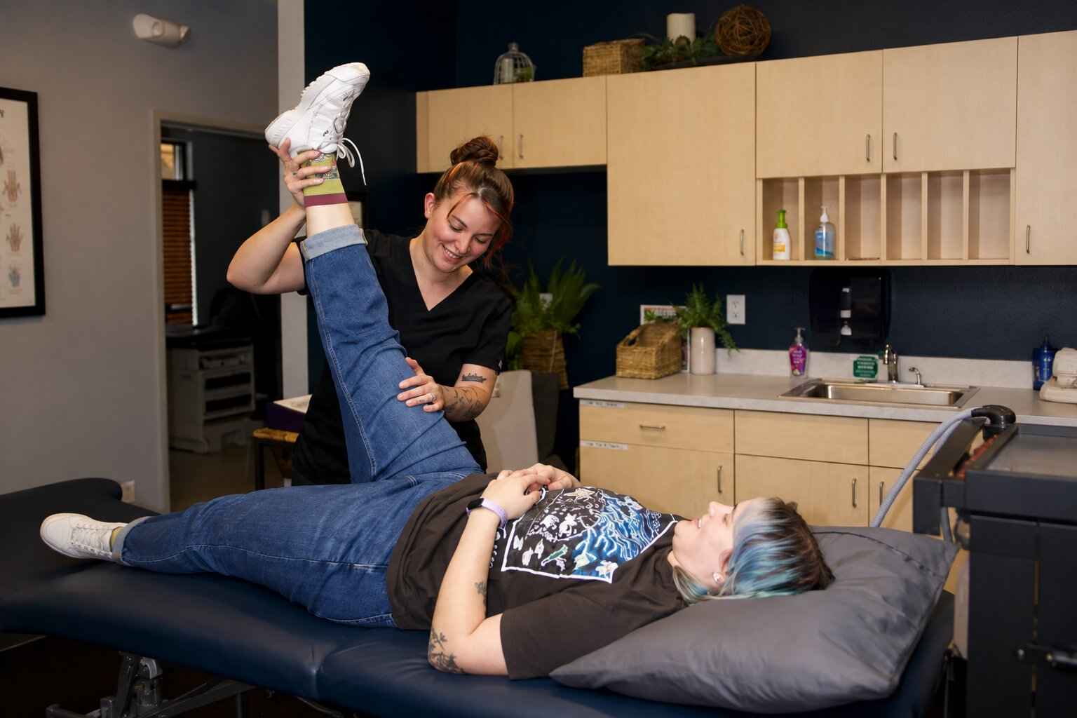 How Physical Therapy Helps Improve Mobility, Strength, and Daily Function